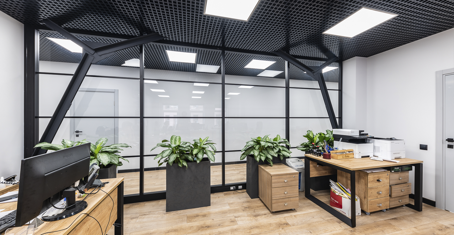 Фото проекта: Проект Nayada по установке каркасных перегородок в Первый Клиентский Банк. Изображение № 4