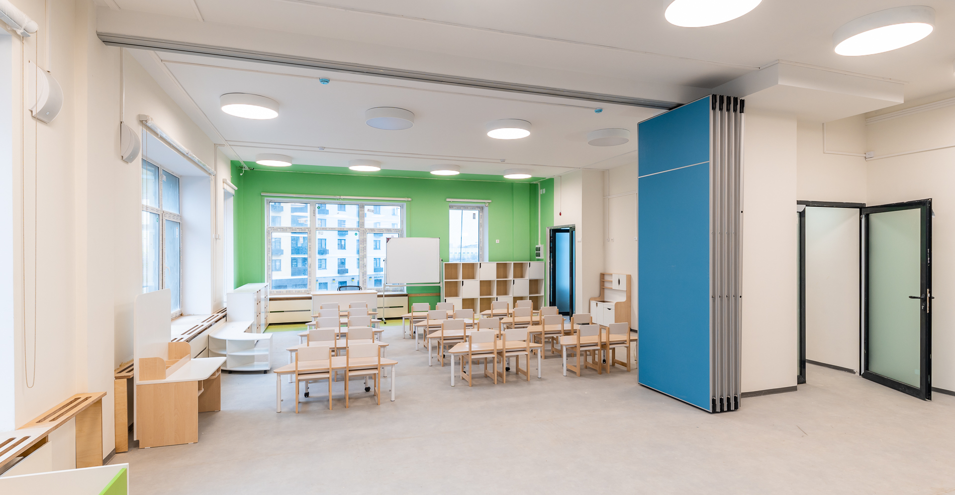 Фото проекта: Проект Nayada по установке раздвижных перегородок в детском саду «Лучи». Изображение № 1