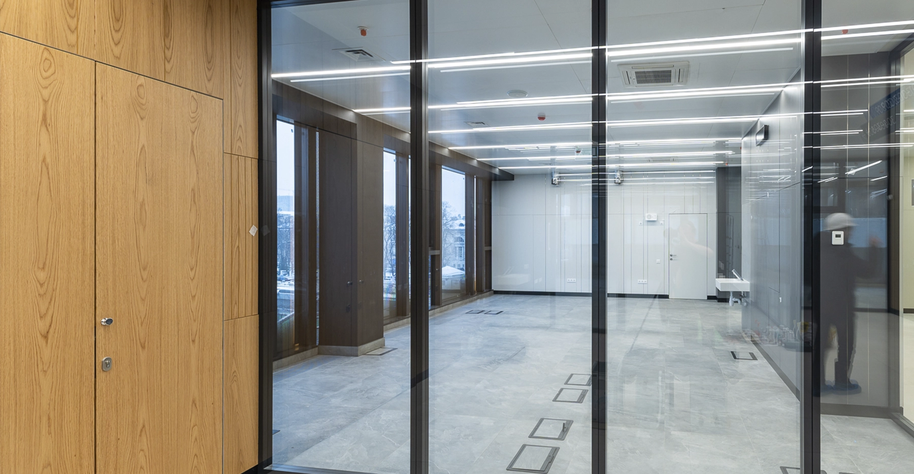 Фото проекта: Проект Nayada по установке стеклянных перегородок в МГТУ им. Баумана. Изображение № 5