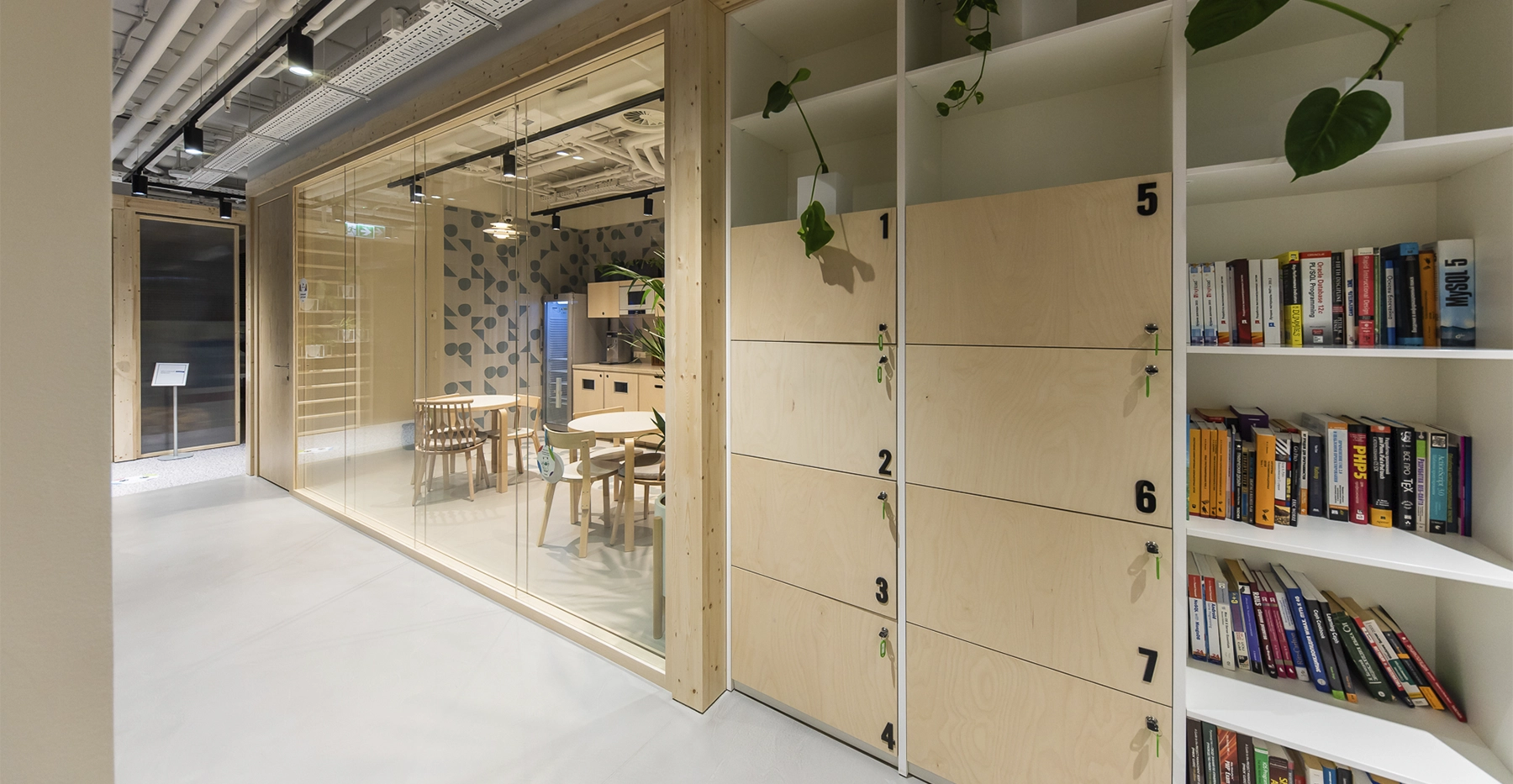 Фото проекта: AVITO. Изображение № 9